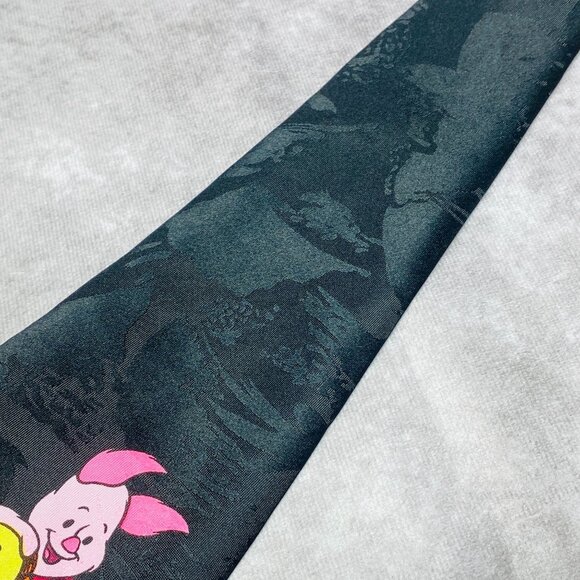 Winnie The Pooh Necktie With Piglet Tigger & Eeyore Disney - Picture 4 of 7